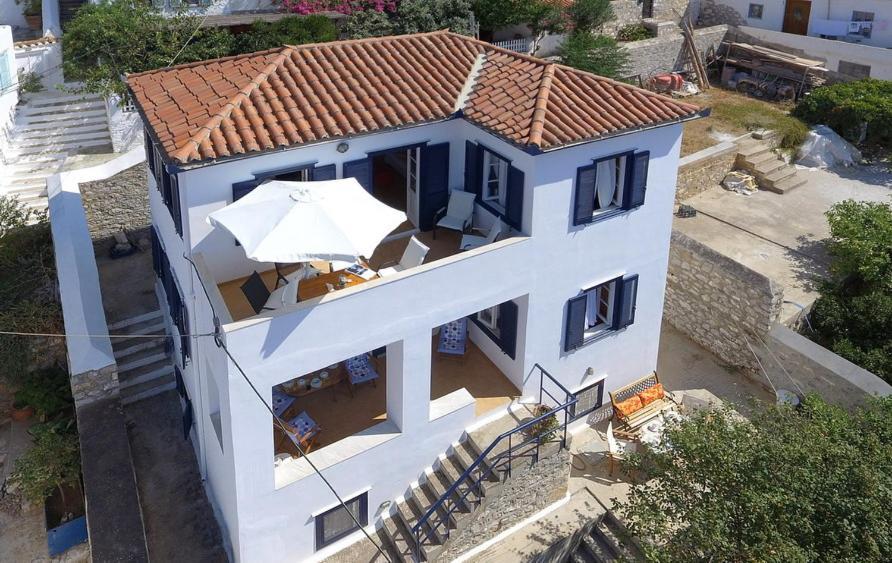 Villa Options House à Hydra  Extérieur photo