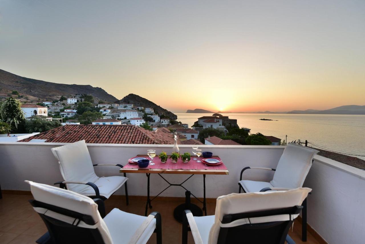 Villa Options House à Hydra  Extérieur photo