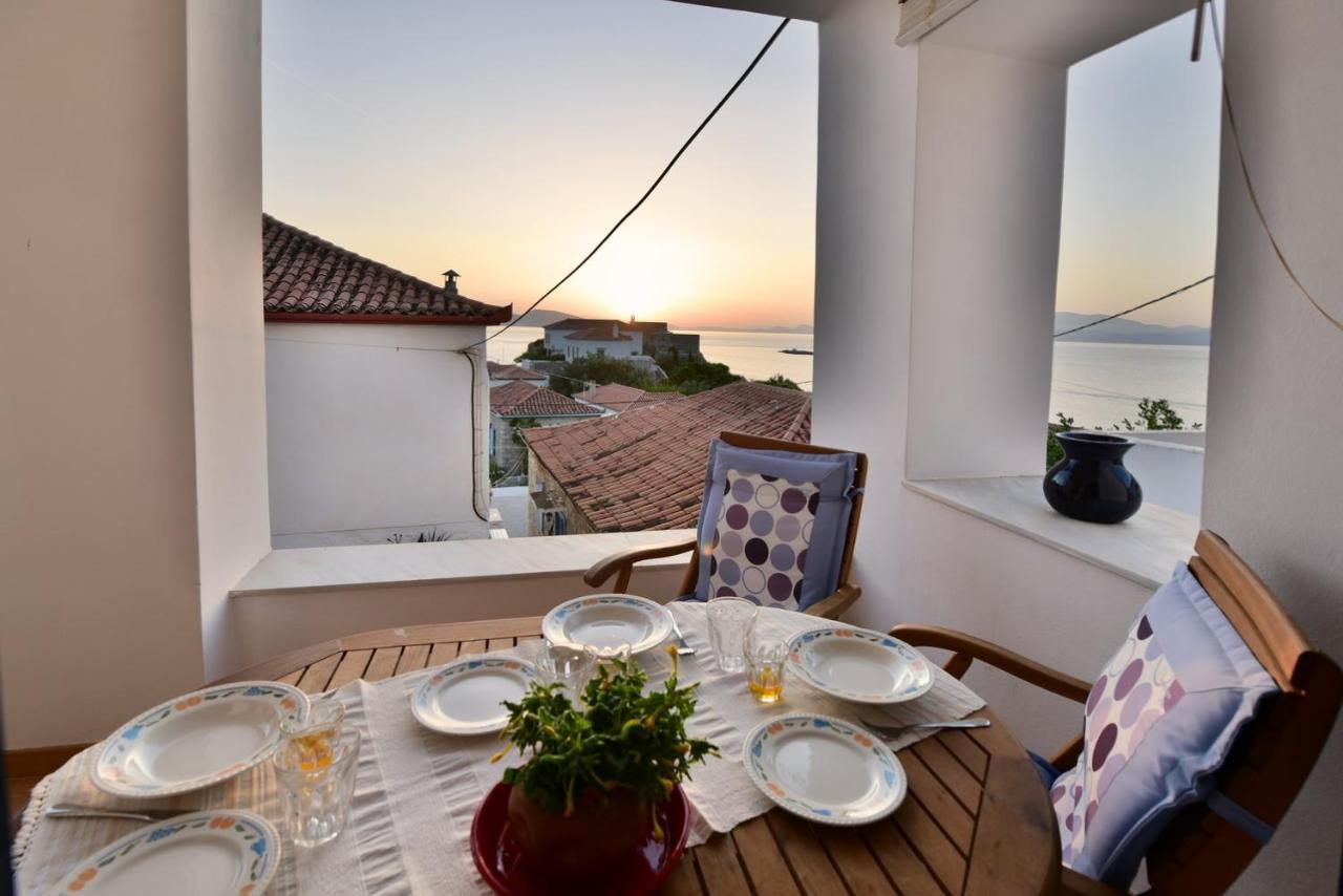 Villa Options House à Hydra  Extérieur photo