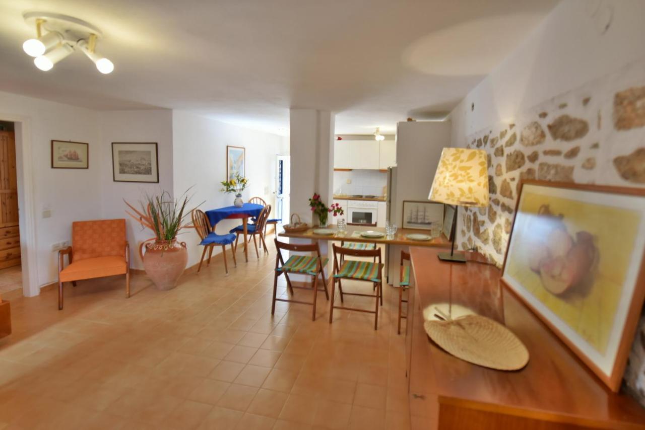 Villa Options House à Hydra  Extérieur photo