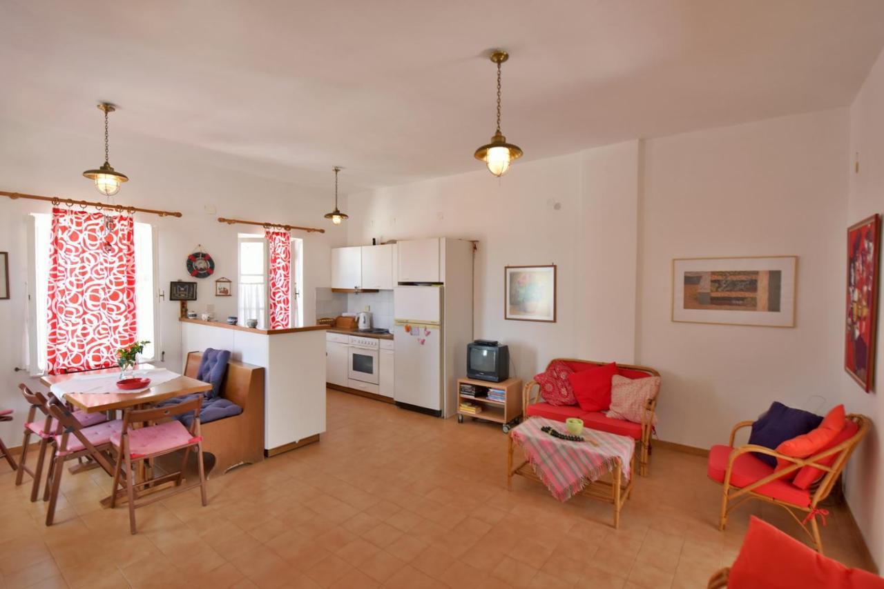 Villa Options House à Hydra  Extérieur photo