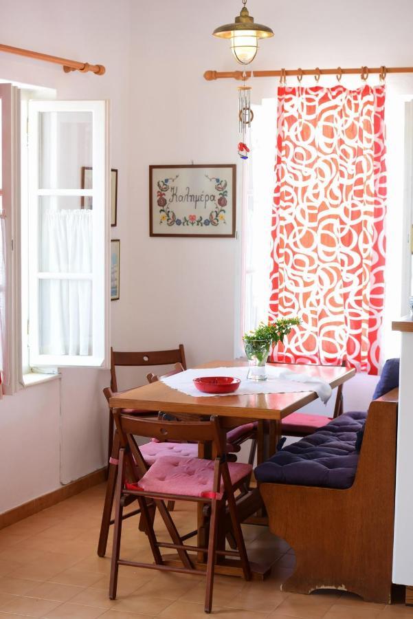 Villa Options House à Hydra  Extérieur photo