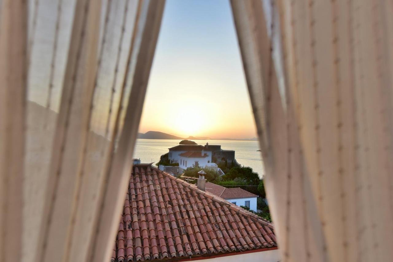 Villa Options House à Hydra  Extérieur photo