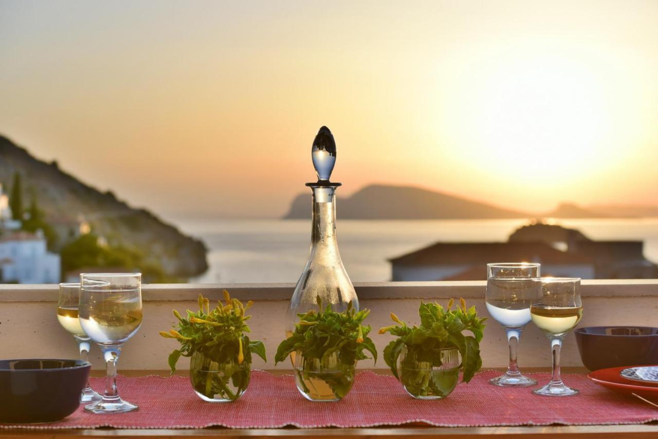Villa Options House à Hydra  Extérieur photo