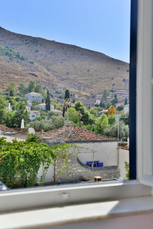 Villa Options House à Hydra  Extérieur photo